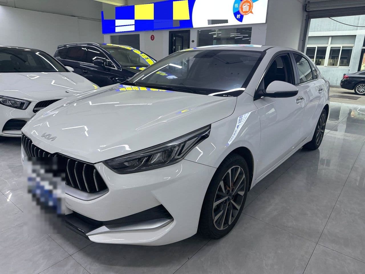 2021 Kia K3, photo 1 of 10