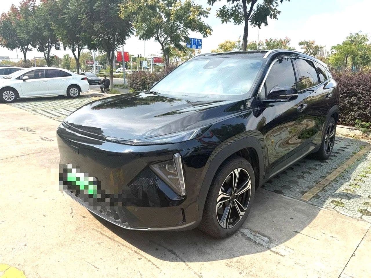 2023 Geely Galaxy L7, photo 1 of 6