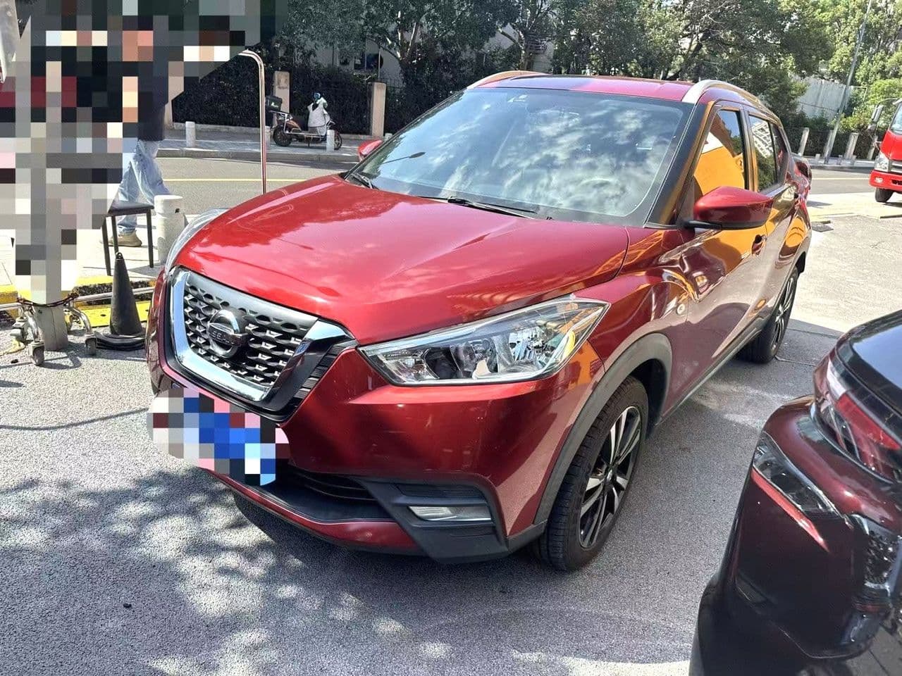 2020 Nissan Kicks, photo 1 of 9