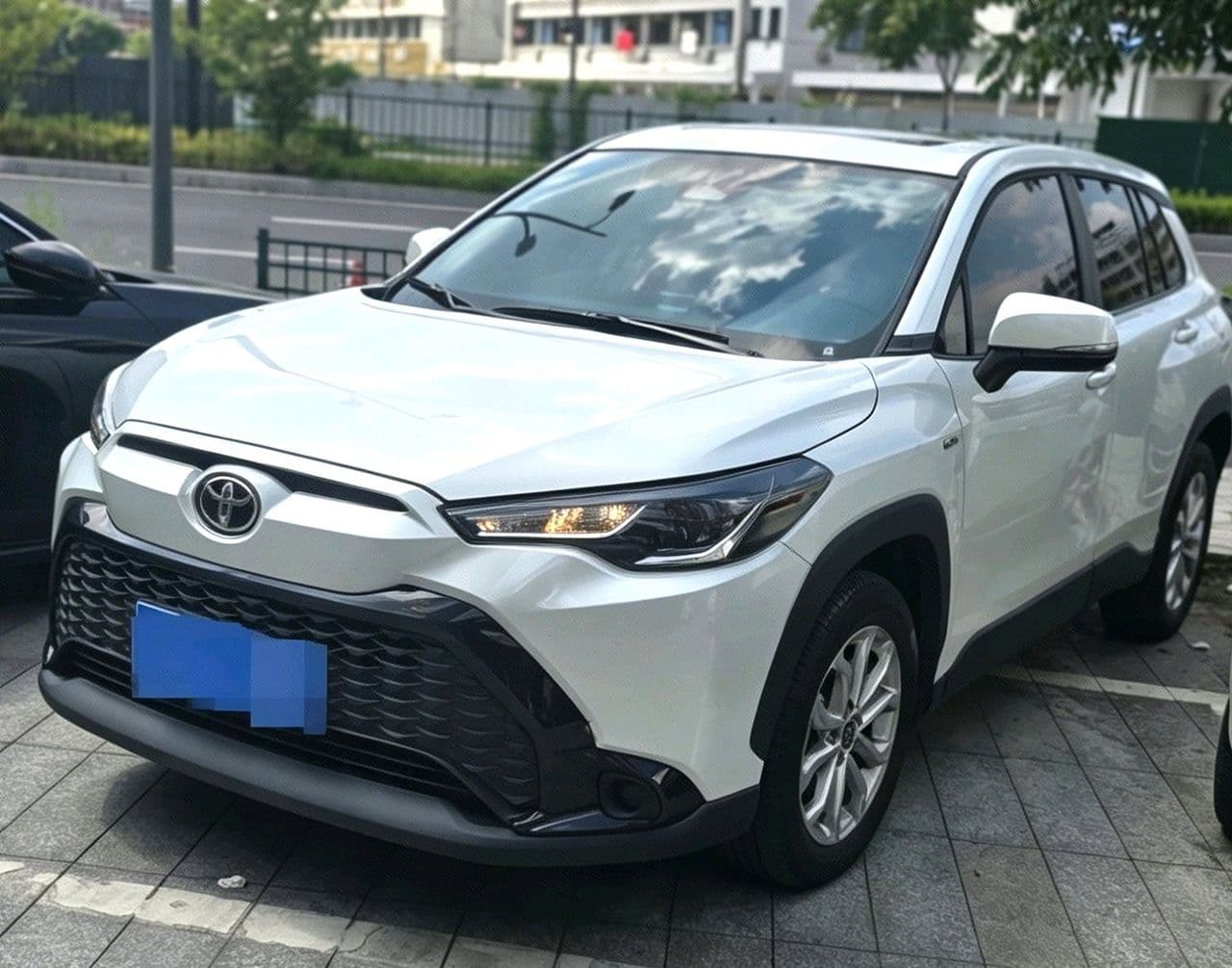 2024 Toyota Frontlander Hybrid, photo 1 of 6