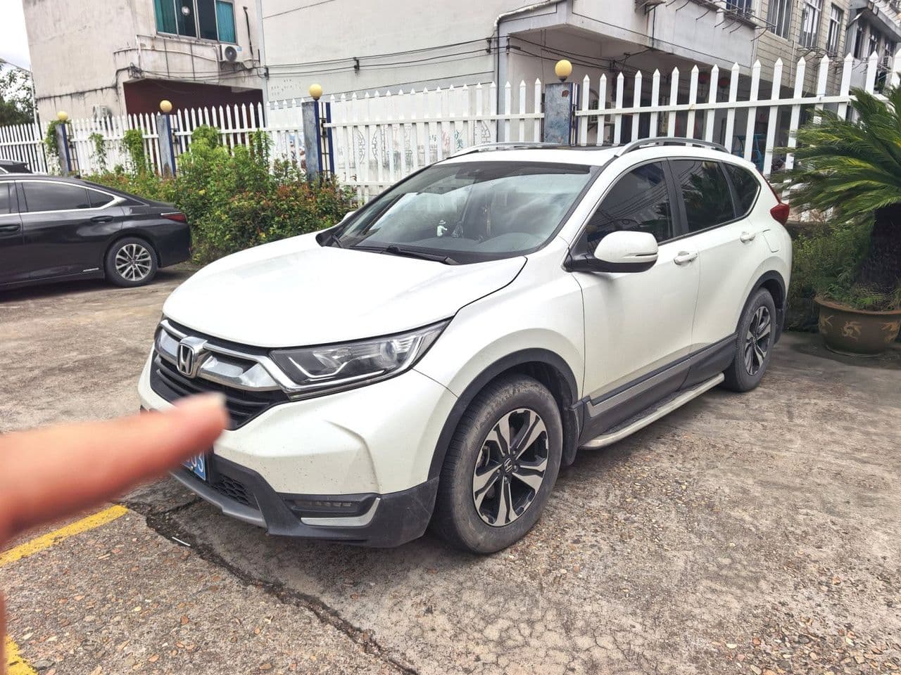 2020 Honda CR-V, photo 1 of 8
