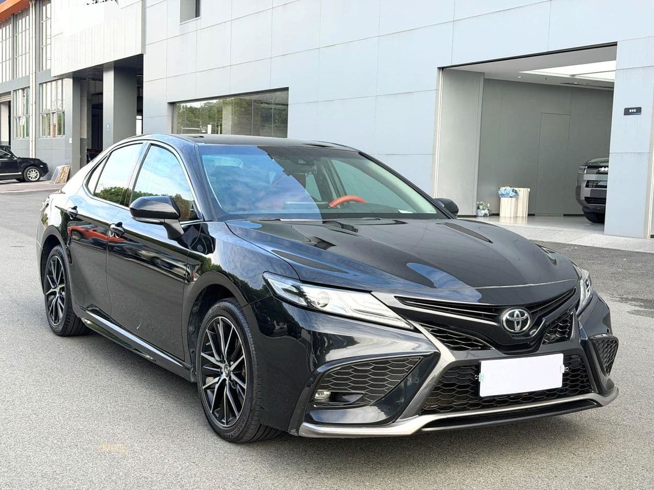 Toyota Camry sedan, one of the vehicles sourced by China2Ghana Motors